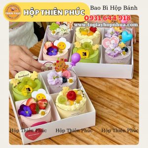 Hộp 4 ngăn đựng 4 ly mousse tròn – ly mousse vuông – Hộp 4 ngăn nắp mica trong suốt đựng bánh mix vị